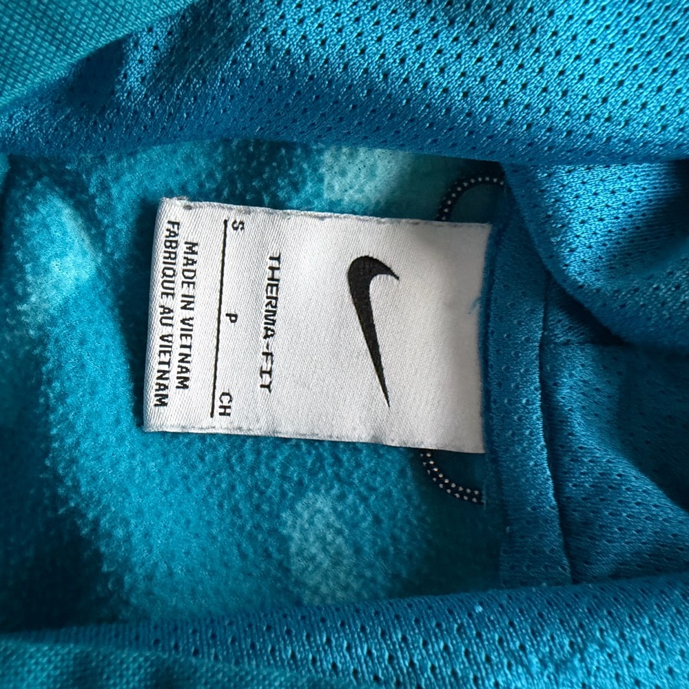 Nike Boys Sportswear All Over Print Pullover Hoodie Teal Blue Size Small - Picture 5 of 5